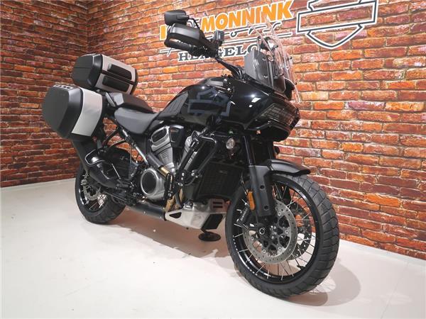 New Harley-Davidson RA1250S Pan America special Adaptive Ride High 40 Spokes