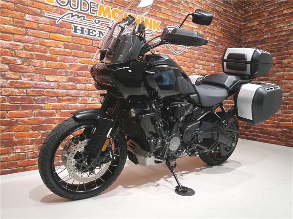 New Harley-Davidson RA1250S Pan America special Adaptive Ride High 40 Spokes