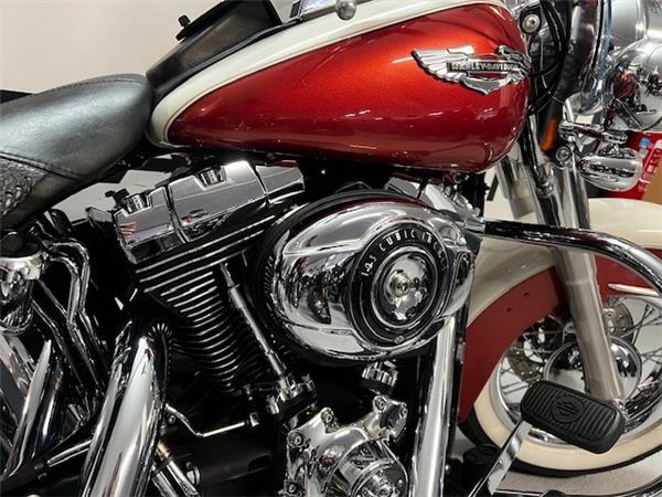 2012 HARLEY-DAVIDSON DELUXE