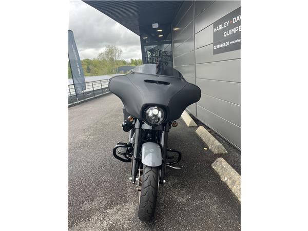 2022 HARLEY-DAVIDSON STREET GLIDE