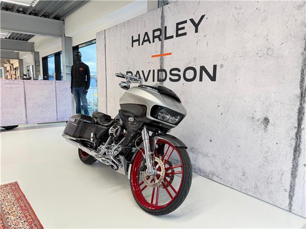 2019 harley-davidson FLTRXSE Road Glide Special 117 CVO