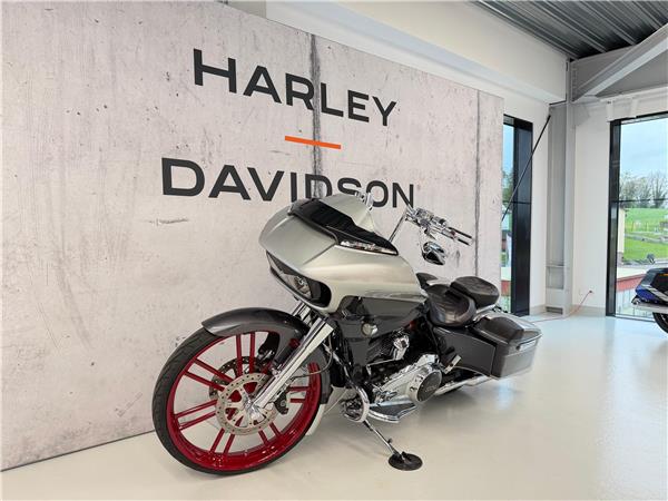 2019 harley-davidson FLTRXSE Road Glide Special 117 CVO