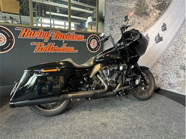 New Harley-Davidson FLTRXST ROAD GLIDE ST