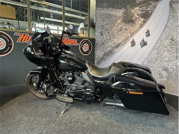 New Harley-Davidson FLTRXST ROAD GLIDE ST
