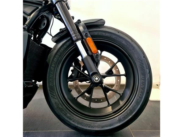 HARLEY-DAVIDSON SPORTSTER S 