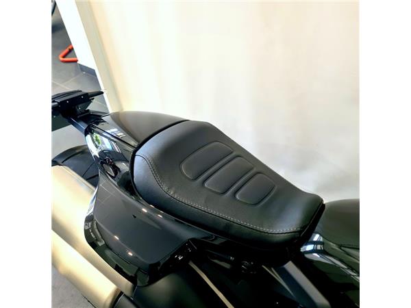 HARLEY-DAVIDSON SPORTSTER S 