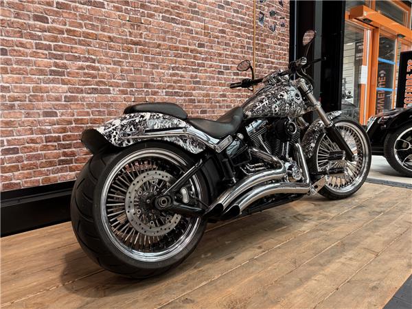 2015 HARLEY-DAVIDSON BREAKOUT