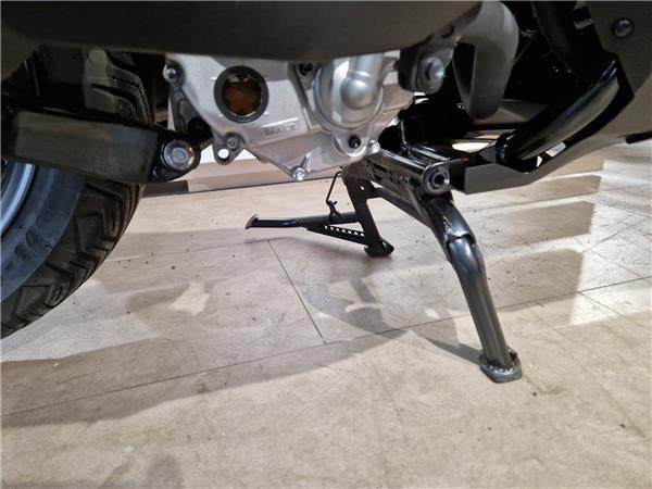 2025 YAMAHA XMAX 300