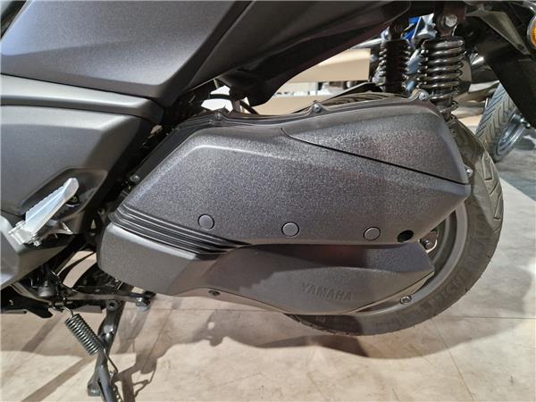 2025 YAMAHA XMAX 300