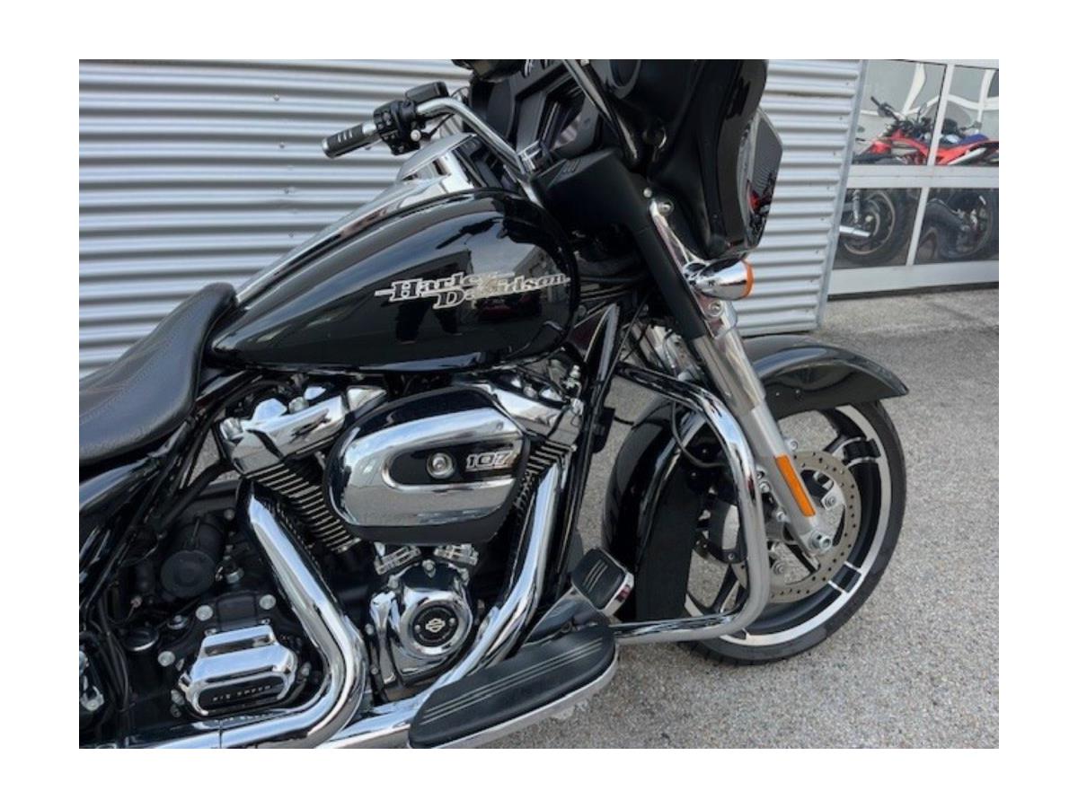 2019 Harley-Davidson Street Glide FLHX