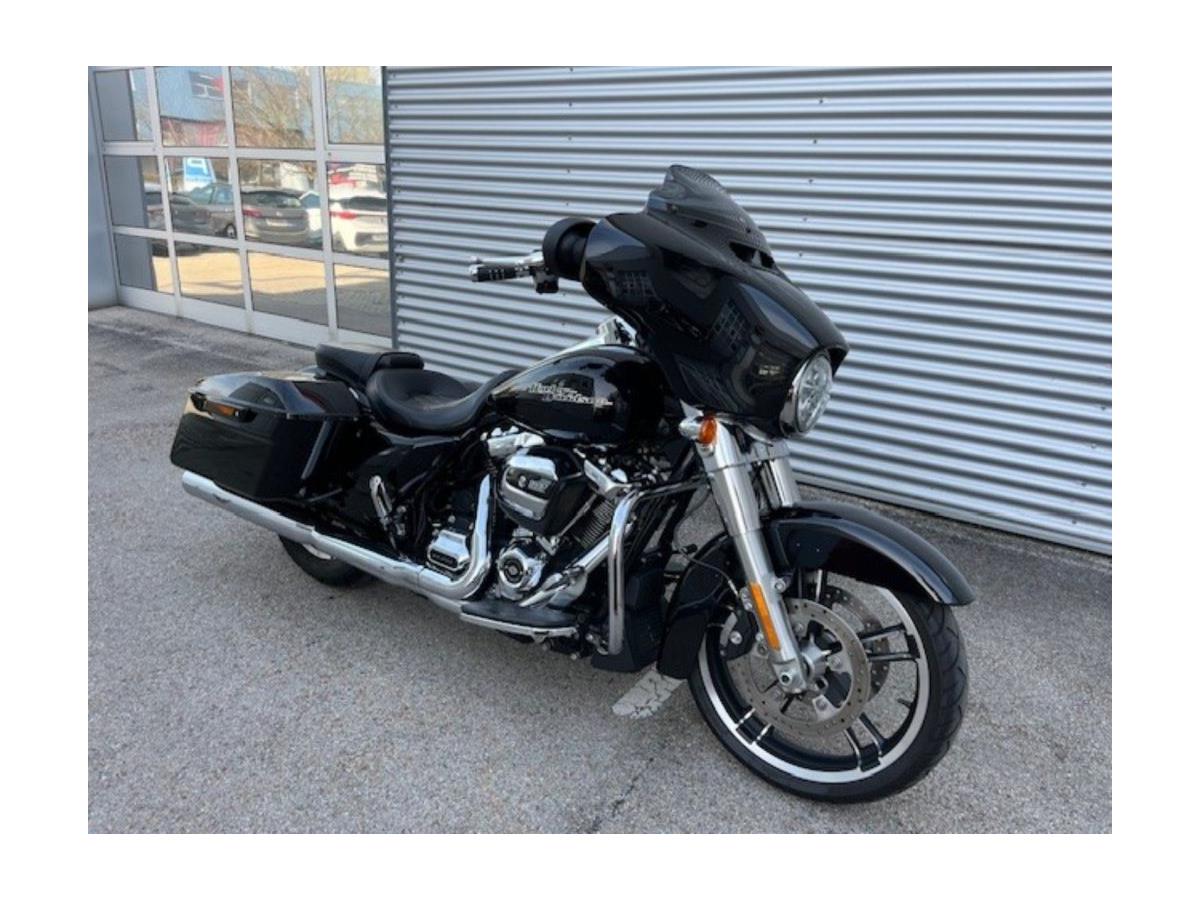 2019 Harley-Davidson Street Glide FLHX