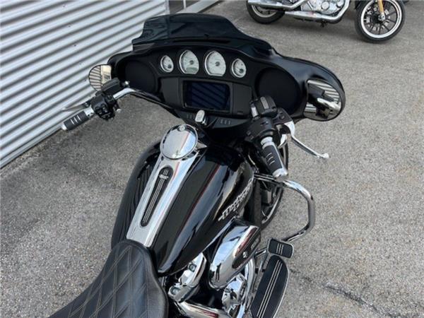 2019 Harley-Davidson Street Glide FLHX