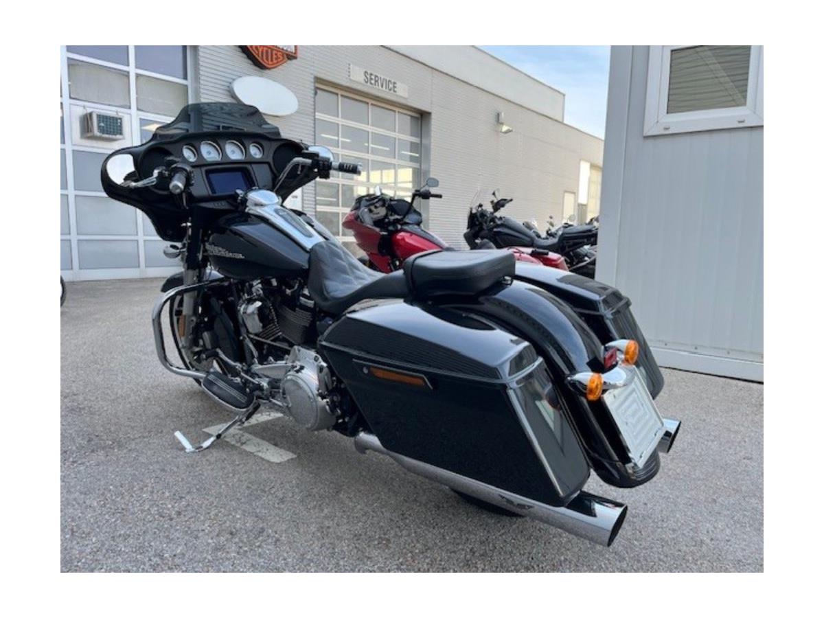 2019 Harley-Davidson Street Glide FLHX