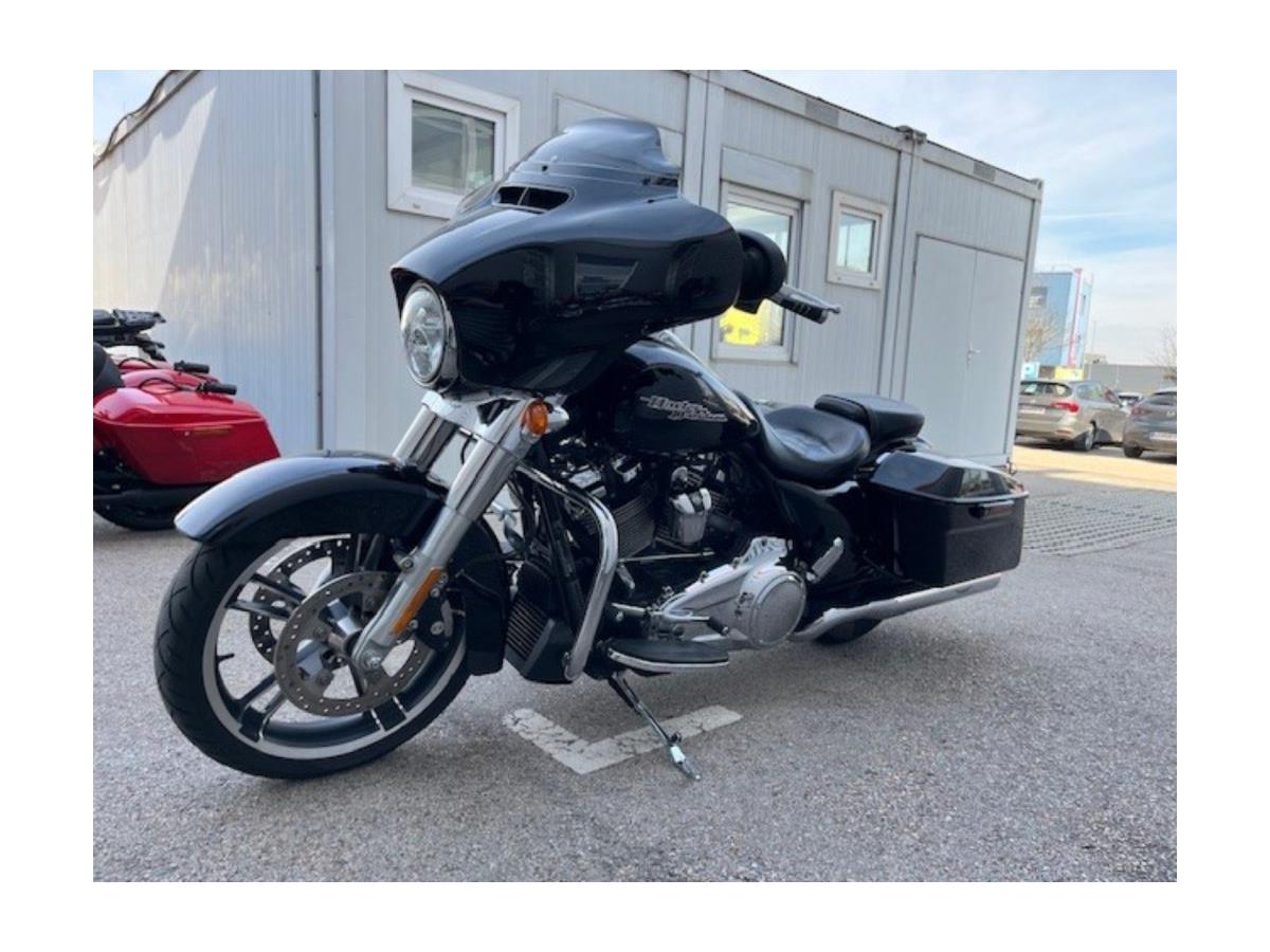 2019 Harley-Davidson Street Glide FLHX