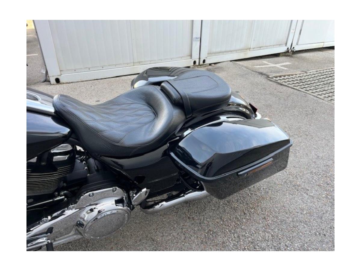 2019 Harley-Davidson Street Glide FLHX