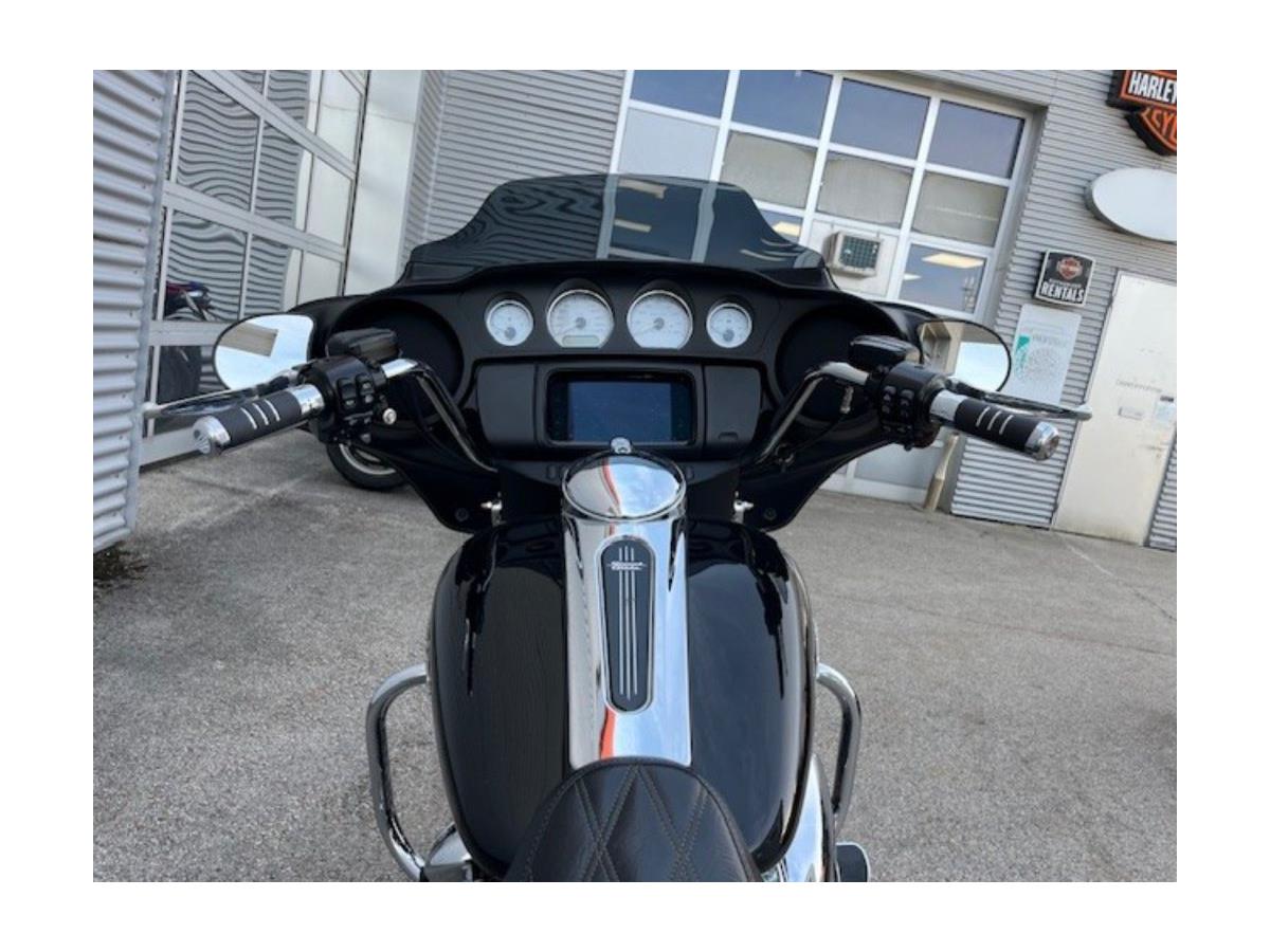 2019 Harley-Davidson Street Glide FLHX