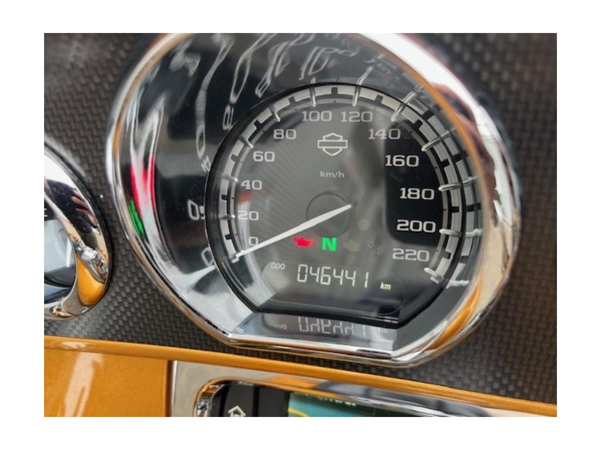 2015 Harley-Davidson CVO Ultra Limited FLHTKSE