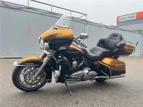 2015 Harley-Davidson CVO Ultra Limited FLHTKSE