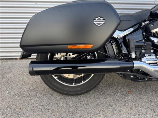 2023 Harley-Davidson Softail Sport Glide FLSB