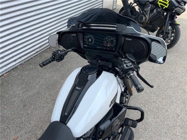 2024 Harley-Davidson Street Glide FLHX