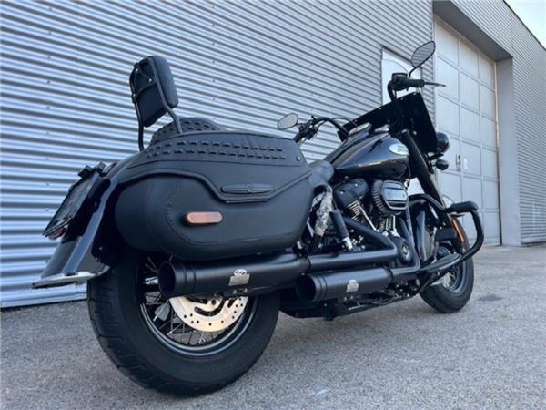 2023 Harley-Davidson Softail Heritage Classic FLHC