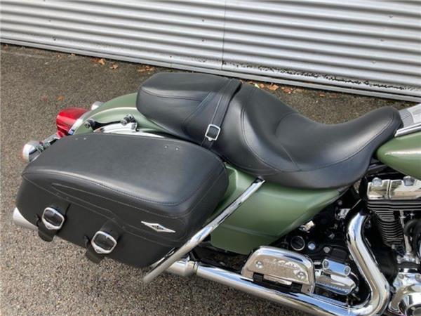 2016 Harley-Davidson Road King Classic FLHRC