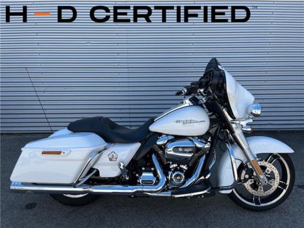 2017 Harley-Davidson Touring Street Glide Special FLHXS