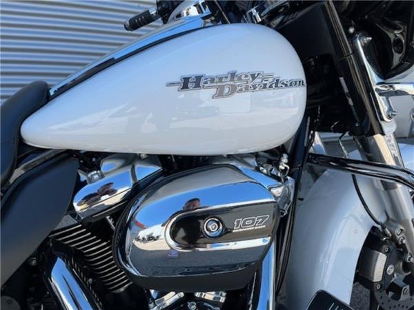 2017 Harley-Davidson Touring Street Glide Special FLHXS