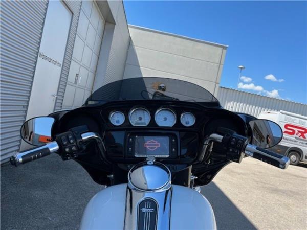 2017 Harley-Davidson Touring Street Glide Special FLHXS