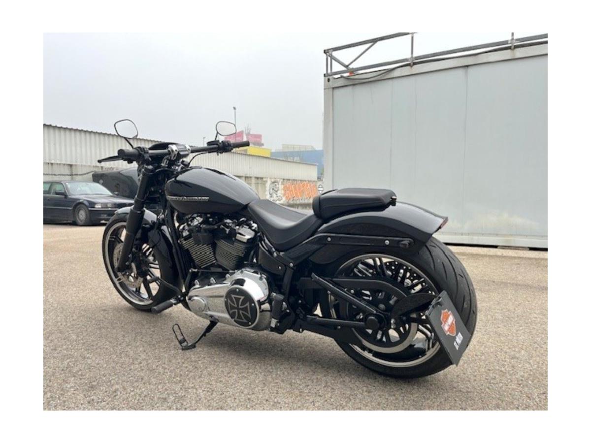 2018 Harley-Davidson Softail Breakout FXBR