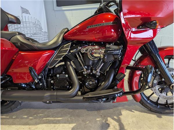 2018 HARLEY-DAVIDSON ROAD GLIDE