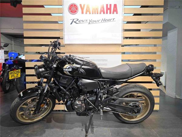 2022 Yamaha XSR 700 (MTM690) Black