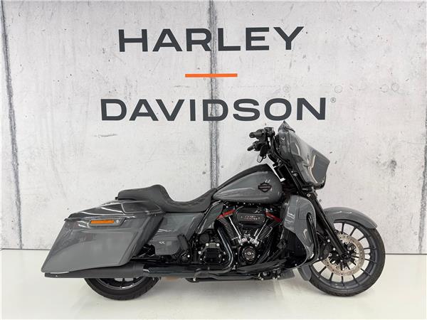 2018 harley-davidson FLHXSE Street Glide ABS CVO 117