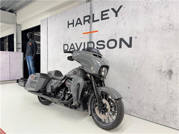 2018 harley-davidson FLHXSE Street Glide ABS CVO 117