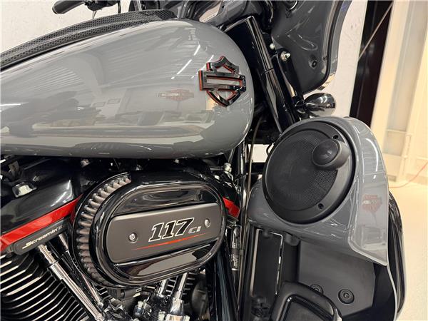 2018 harley-davidson FLHXSE Street Glide ABS CVO 117