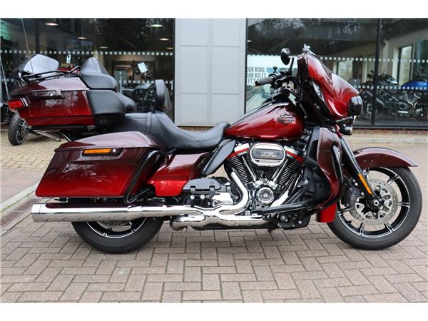 2018 HARLEY-DAVIDSON CVO FLHTKSE ELECTRA GLIDE ULTRA LIMITED