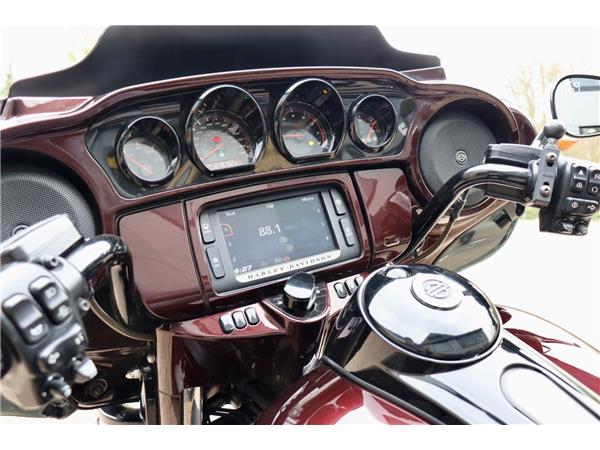2018 HARLEY-DAVIDSON CVO FLHTKSE ELECTRA GLIDE ULTRA LIMITED