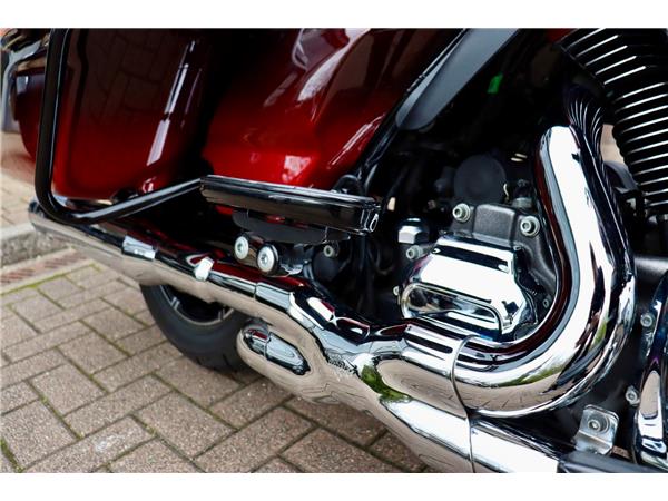 2018 HARLEY-DAVIDSON CVO FLHTKSE ELECTRA GLIDE ULTRA LIMITED