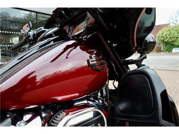 2018 HARLEY-DAVIDSON CVO FLHTKSE ELECTRA GLIDE ULTRA LIMITED