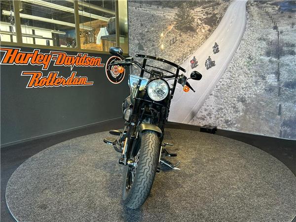 2017 Harley-Davidson FLSS Softail Slim S