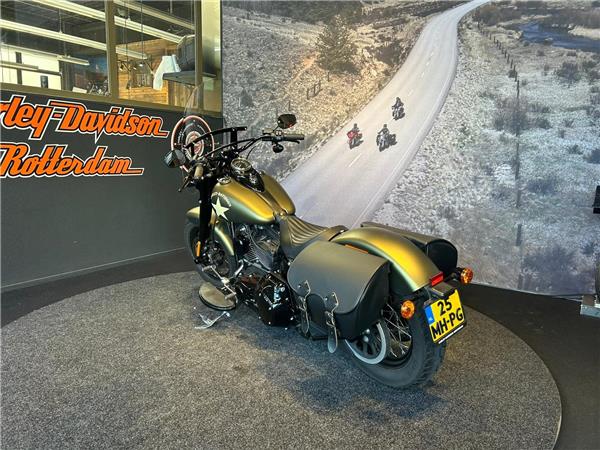 2017 Harley-Davidson FLSS Softail Slim S