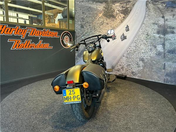 2017 Harley-Davidson FLSS Softail Slim S