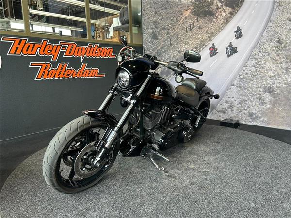 New Harley-Davidson FXSE CVO Pro Street Breakout
