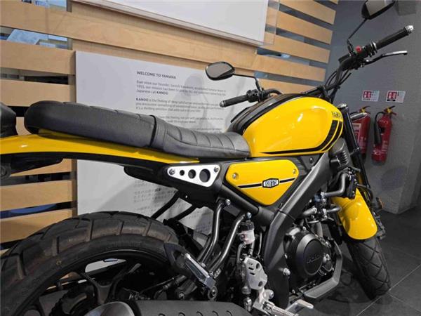 2024 Yamaha XSR125 CPY YELLOW