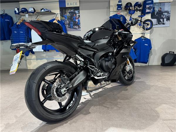 2025 YAMAHA YZF-R9