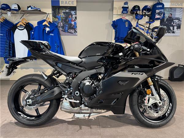 2025 YAMAHA YZF-R9