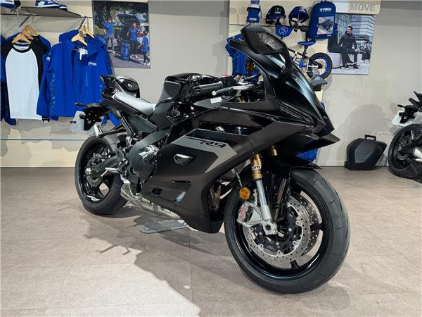 2025 YAMAHA YZF-R9