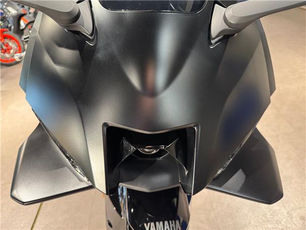 2025 YAMAHA YZF-R9