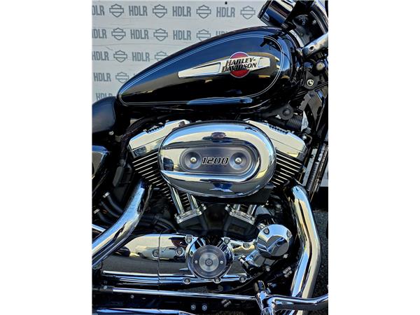 2015 HARLEY-DAVIDSON CUSTOM