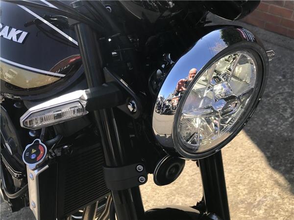 2025 Kawasaki Z900 RS